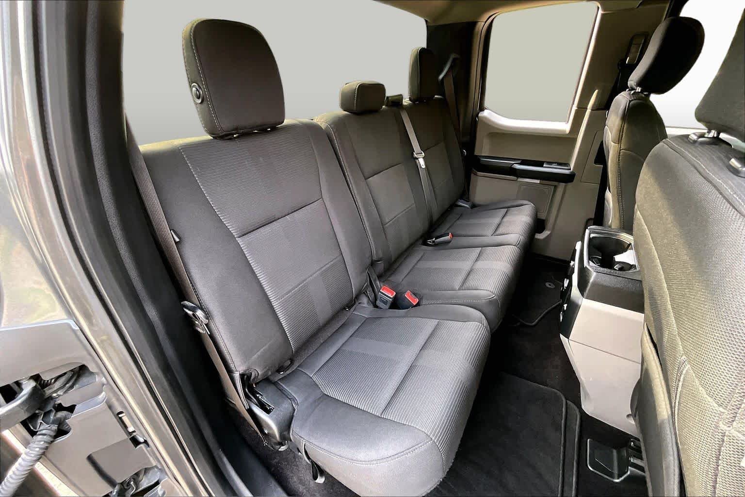 Used 2019 Magnetic Metallic Ford XL image 21