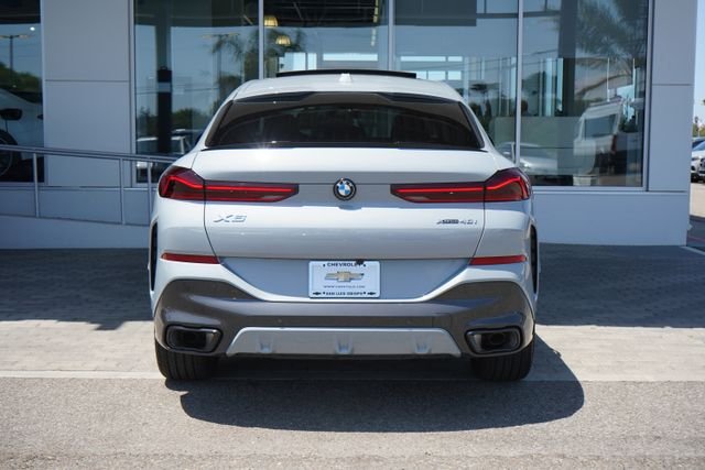 Used 2025 Gray BMW xDrive40i image 7
