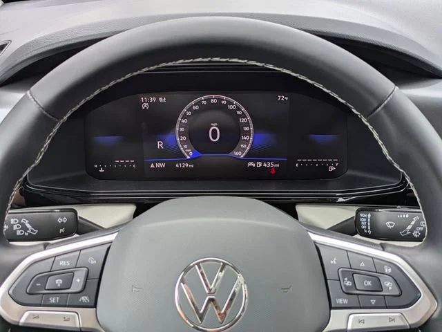 Used 2025  Volkswagen 1.5T S image 26