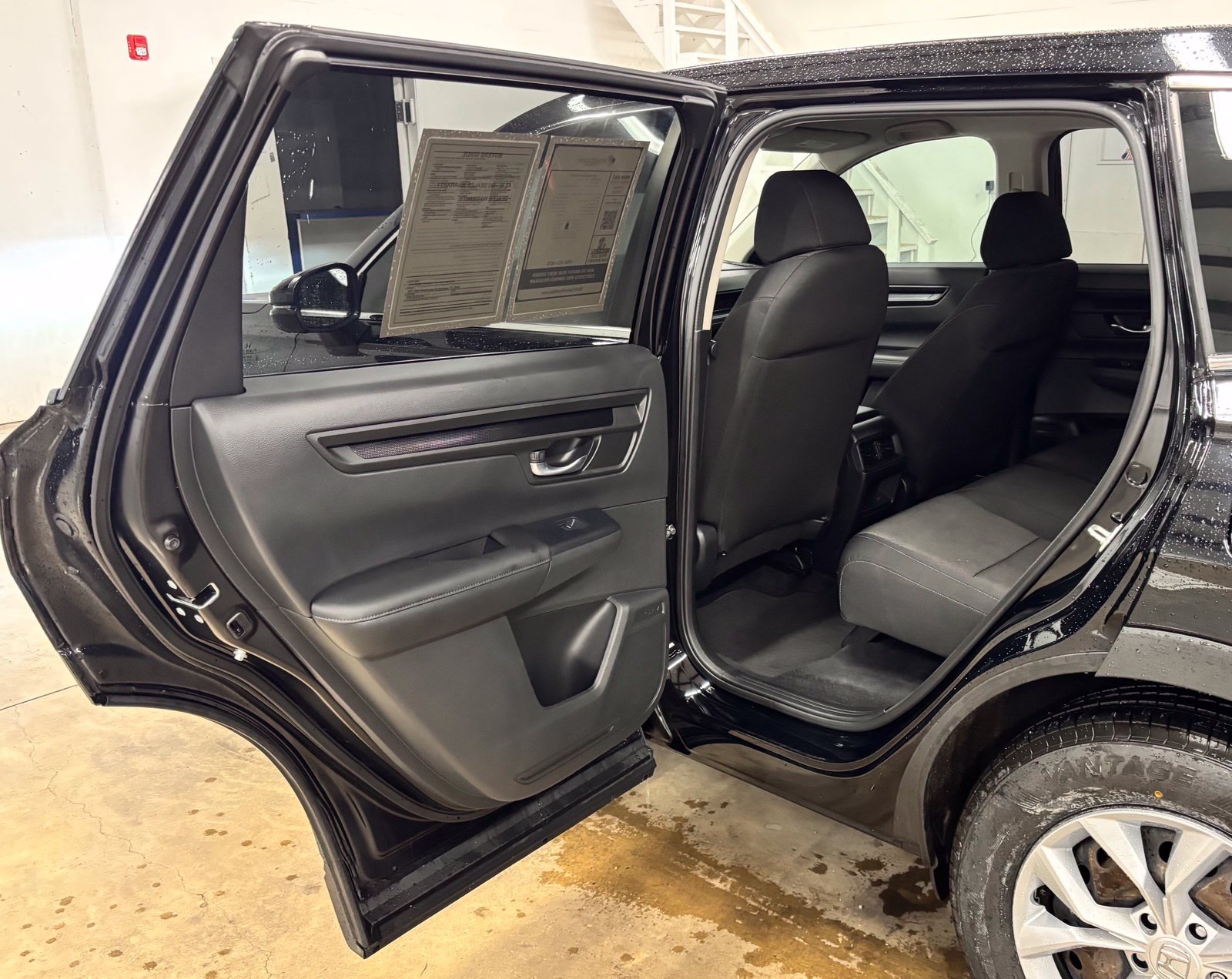 Used 2023  Honda LX image 23