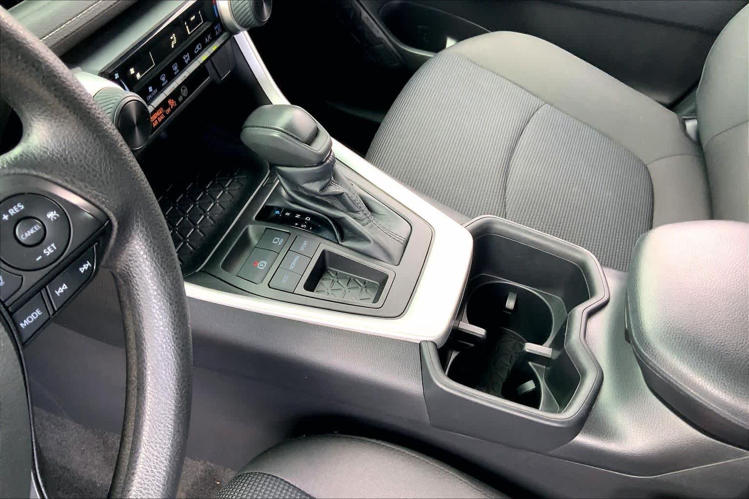 Used 2022 Magnetic Gray Metallic Toyota LE image 16