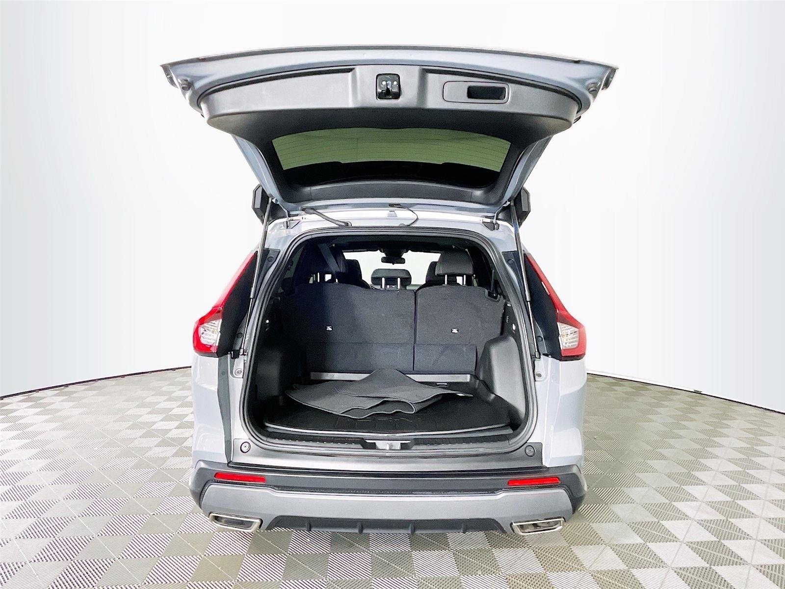 Used 2023 Urban Gray Pearl Honda Sport image 29