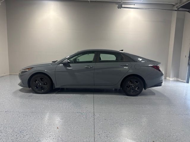 Used 2022 Gray Hyundai SEL image 10