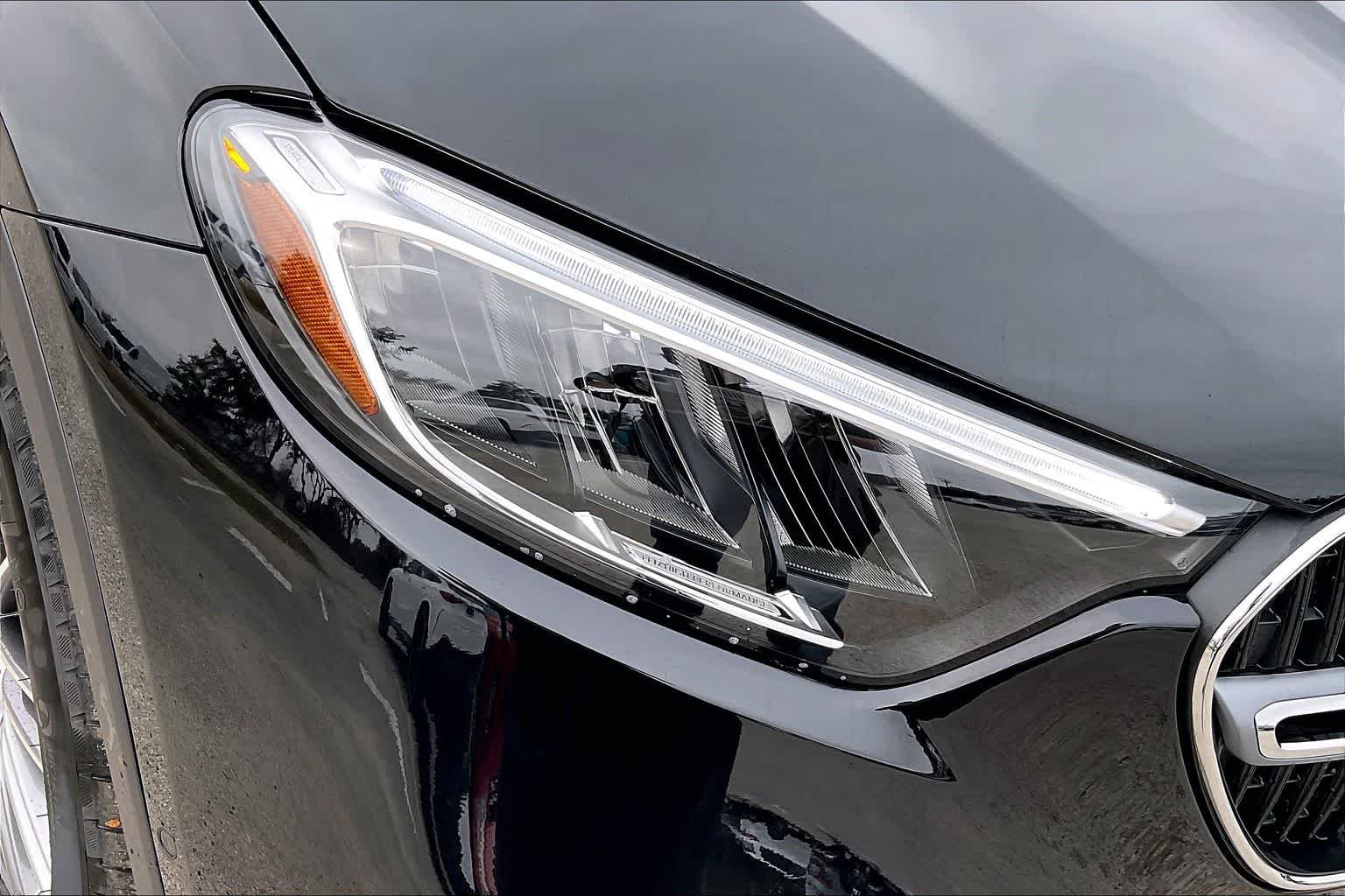 New 2026 Obsidian Black Metallic Mercedes-Benz GLC 300 image 14
