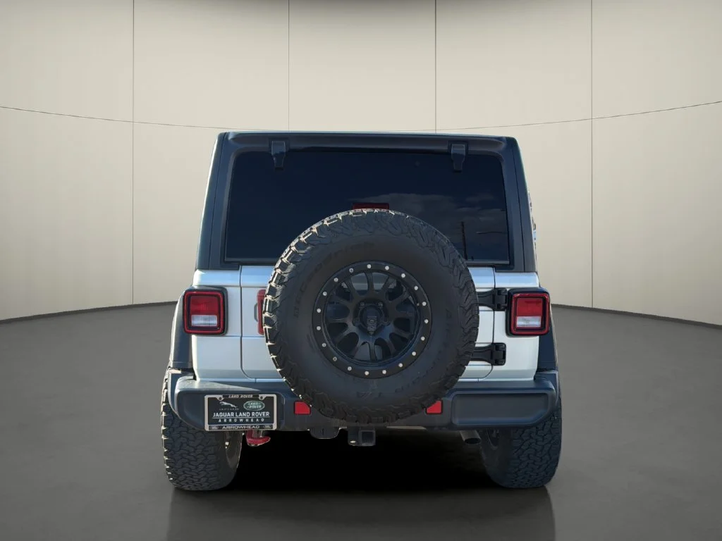 Used 2023 Red Jeep Rubicon image 6