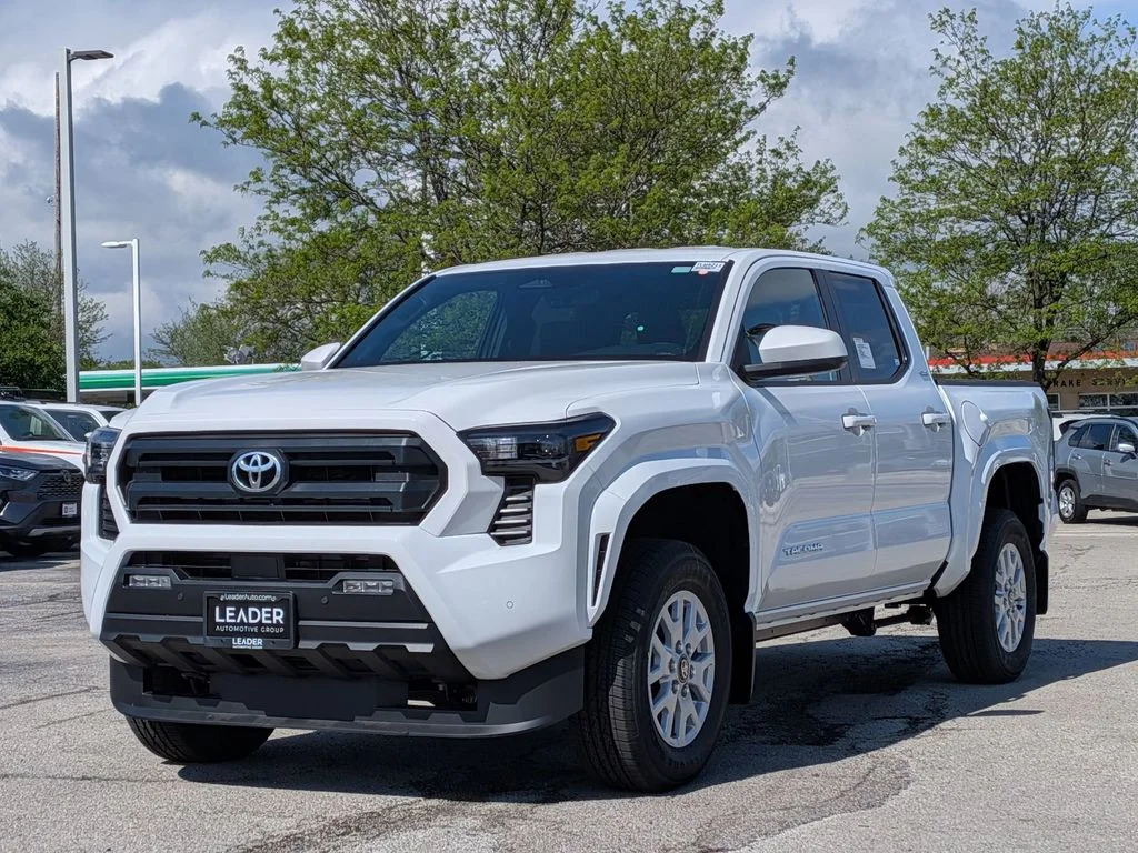 New 2026 Ice Cap Toyota SR5 image 3