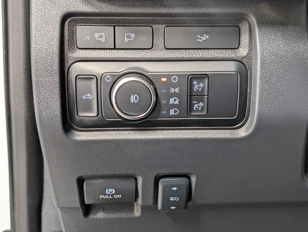 Certified Used 2024 Oxford White Ford Lariat image 14