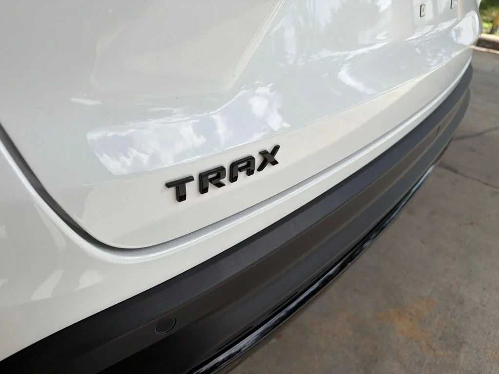 Used 2025 White Chevrolet 1RS image 18