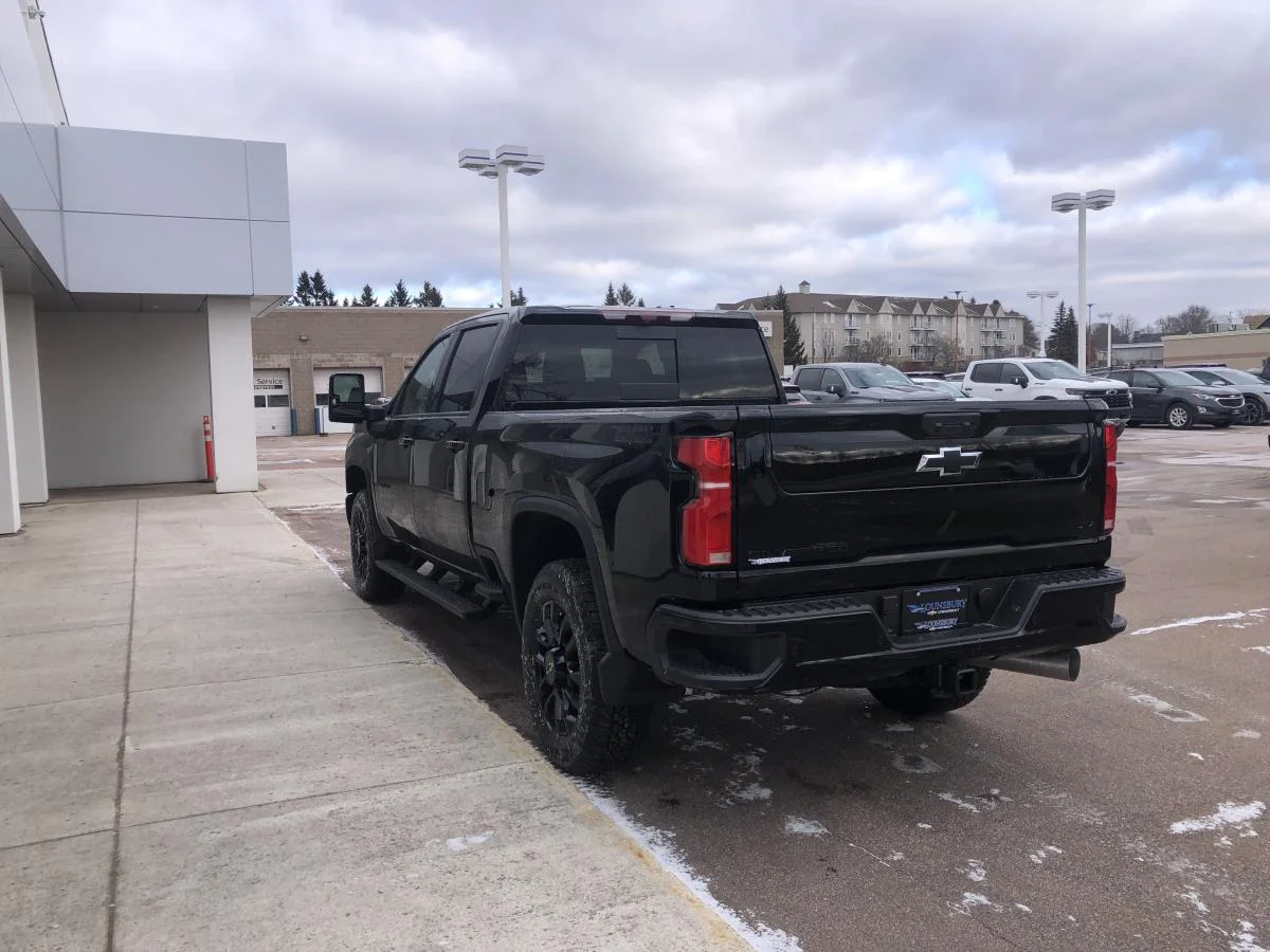 Used 2026 Black Chevrolet 4WD Crew Cab 159" LTZ image 5