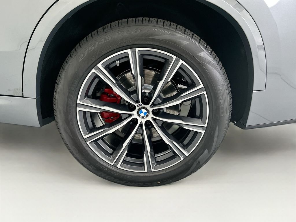 New 2026 Gray Metallic BMW sDrive40i image 30