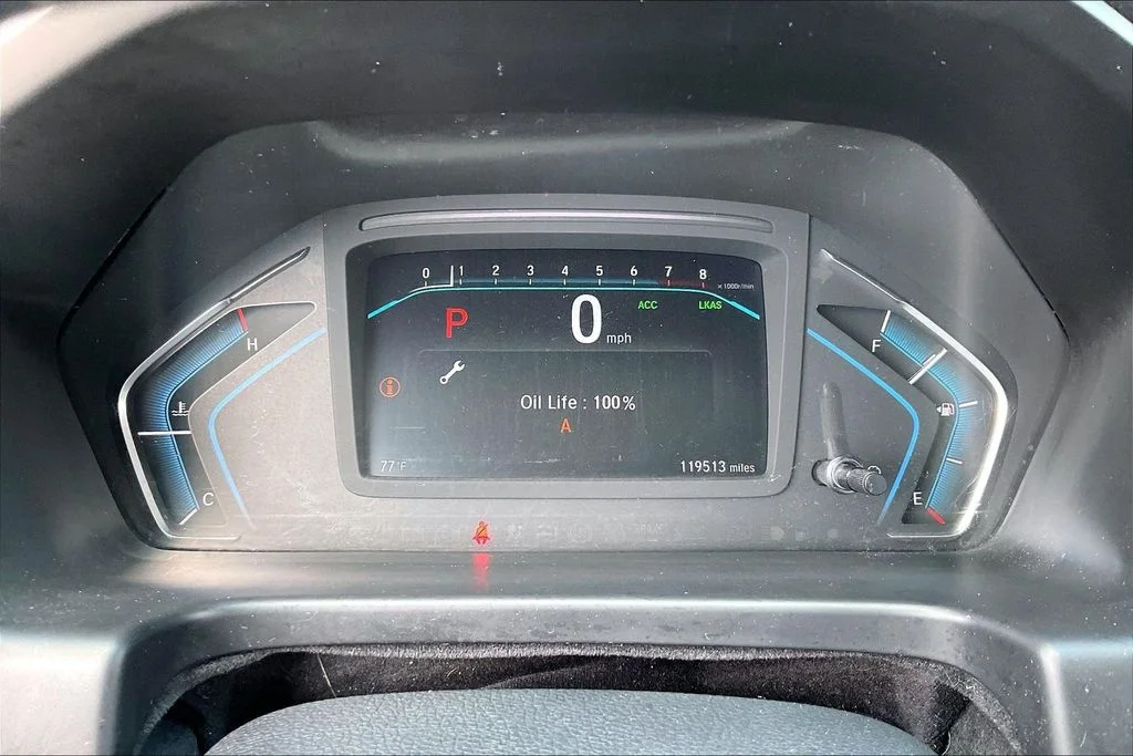 Used 2019 White Honda Touring image 13