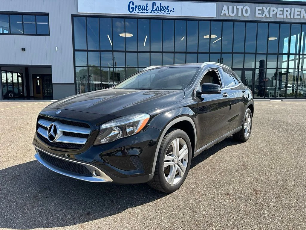 Used 2015 Black Mercedes-Benz GLA 250 image 1