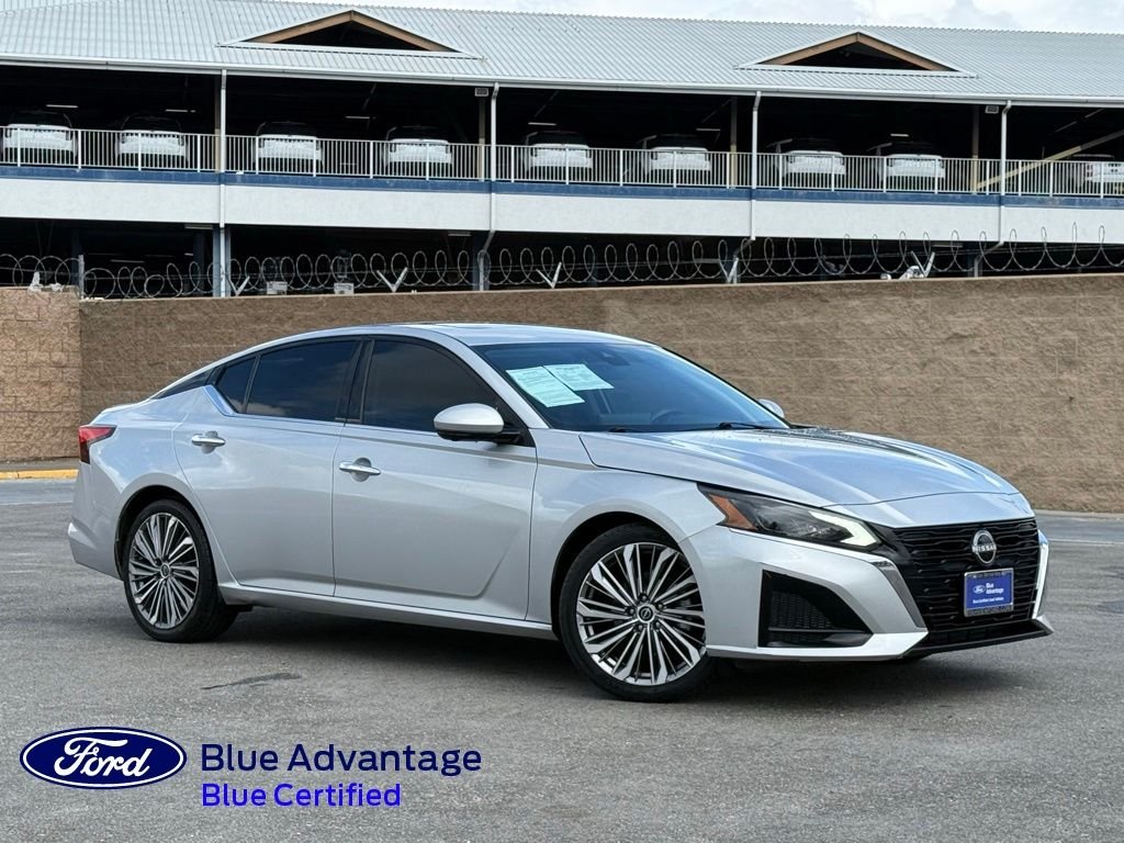 2023 Nissan Altima 2.5 SL's photo