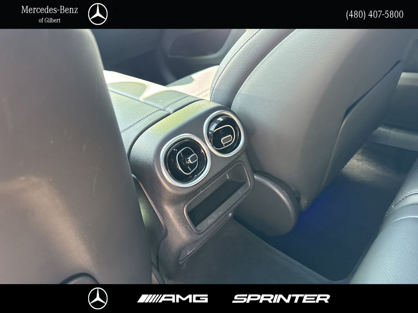 Used 2025  Mercedes-Benz GLC 300 image 21