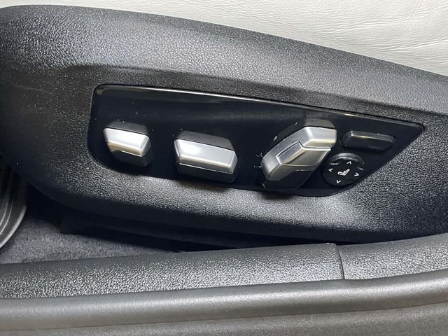 Used 2018 Blue BMW Base image 17