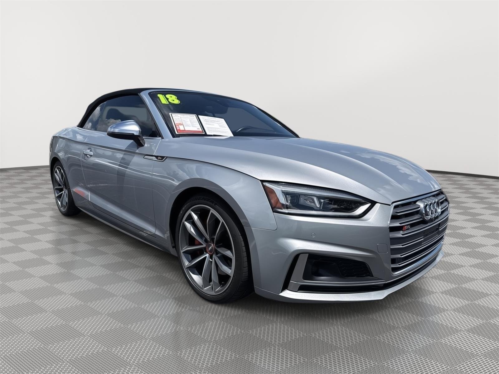 Used 2018 Florett Silver Metallic/Black Roof Audi Prestige image 8