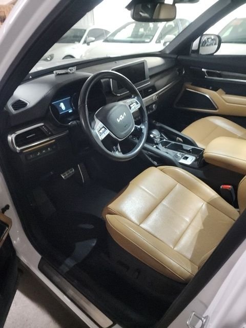 Used 2022 White Kia SX image 7