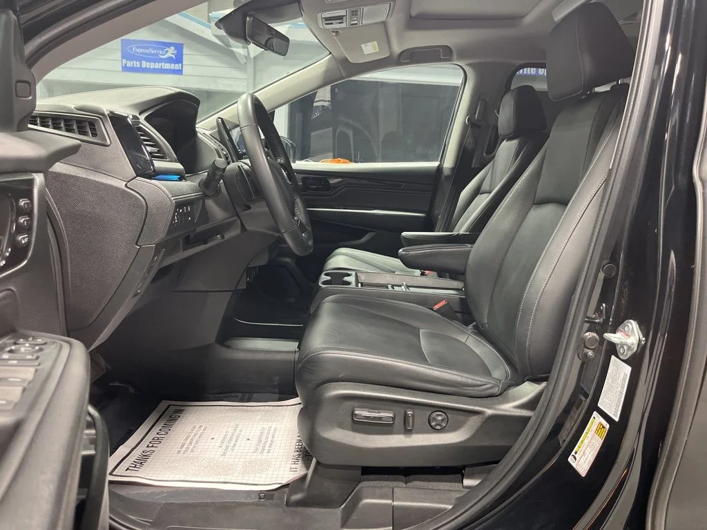 2023 Honda Odyssey Touring - Photo 11