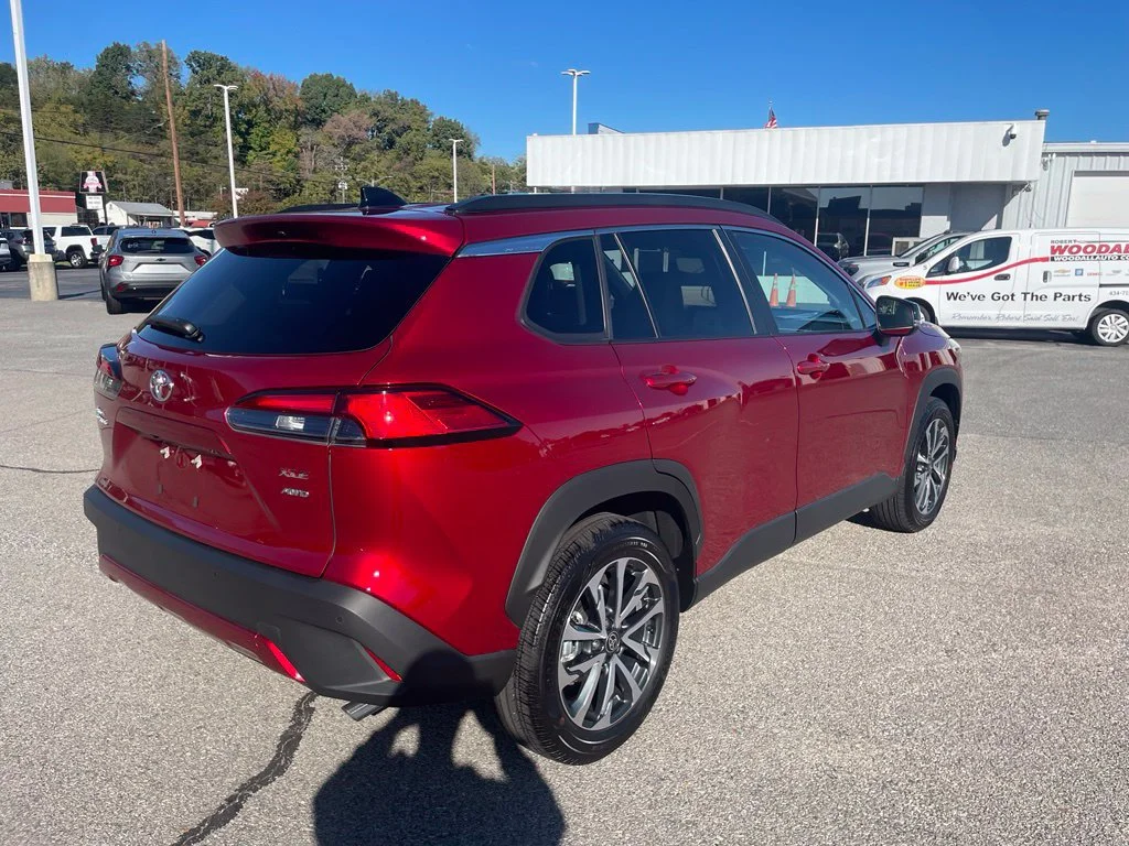 Used 2025 Red Toyota XLE image 8