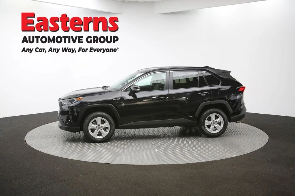 Used 2021 Black Toyota XLE image 59