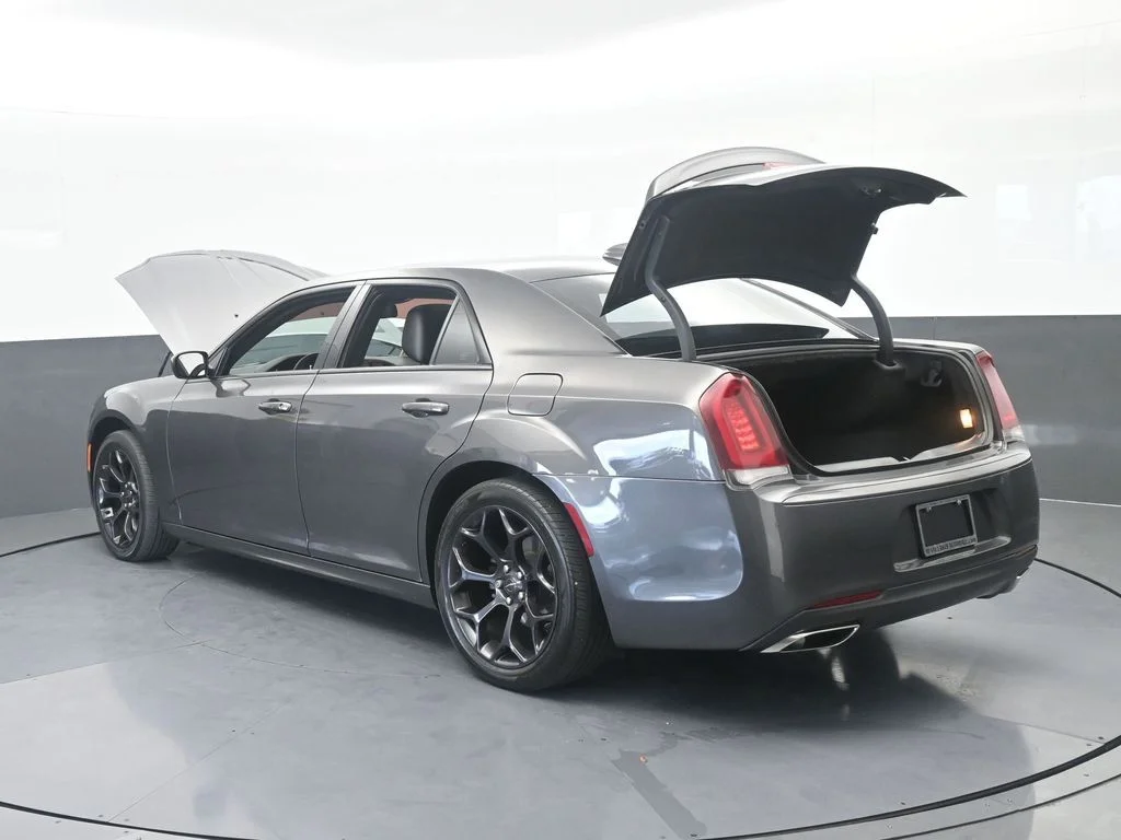 Used 2020 Granite Crystal Metallic Clearcoat Chrysler S image 76