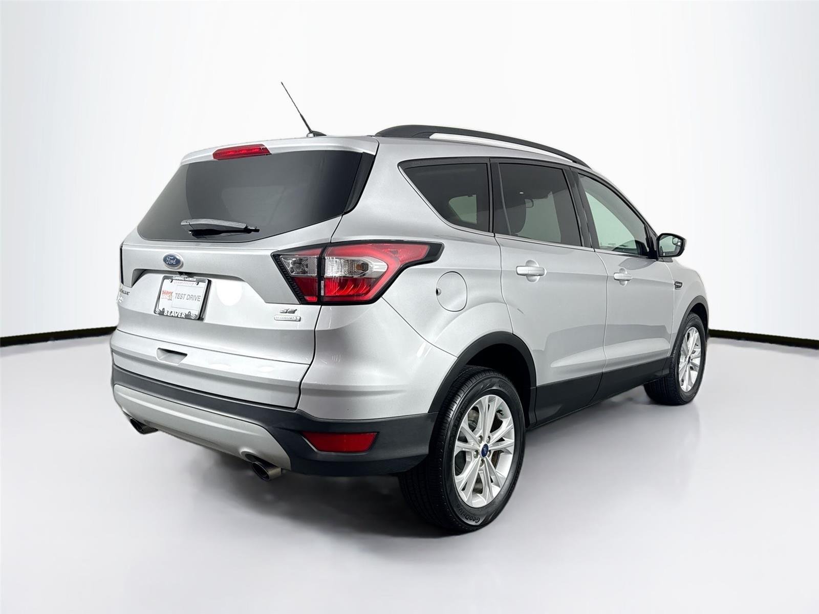 Used 2018 Ingot Silver Ford SE image 2