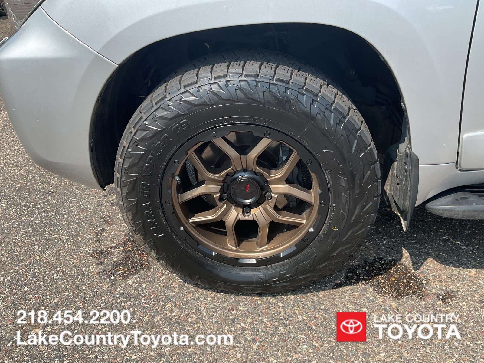 Used 2014 Silver Toyota Base image 9