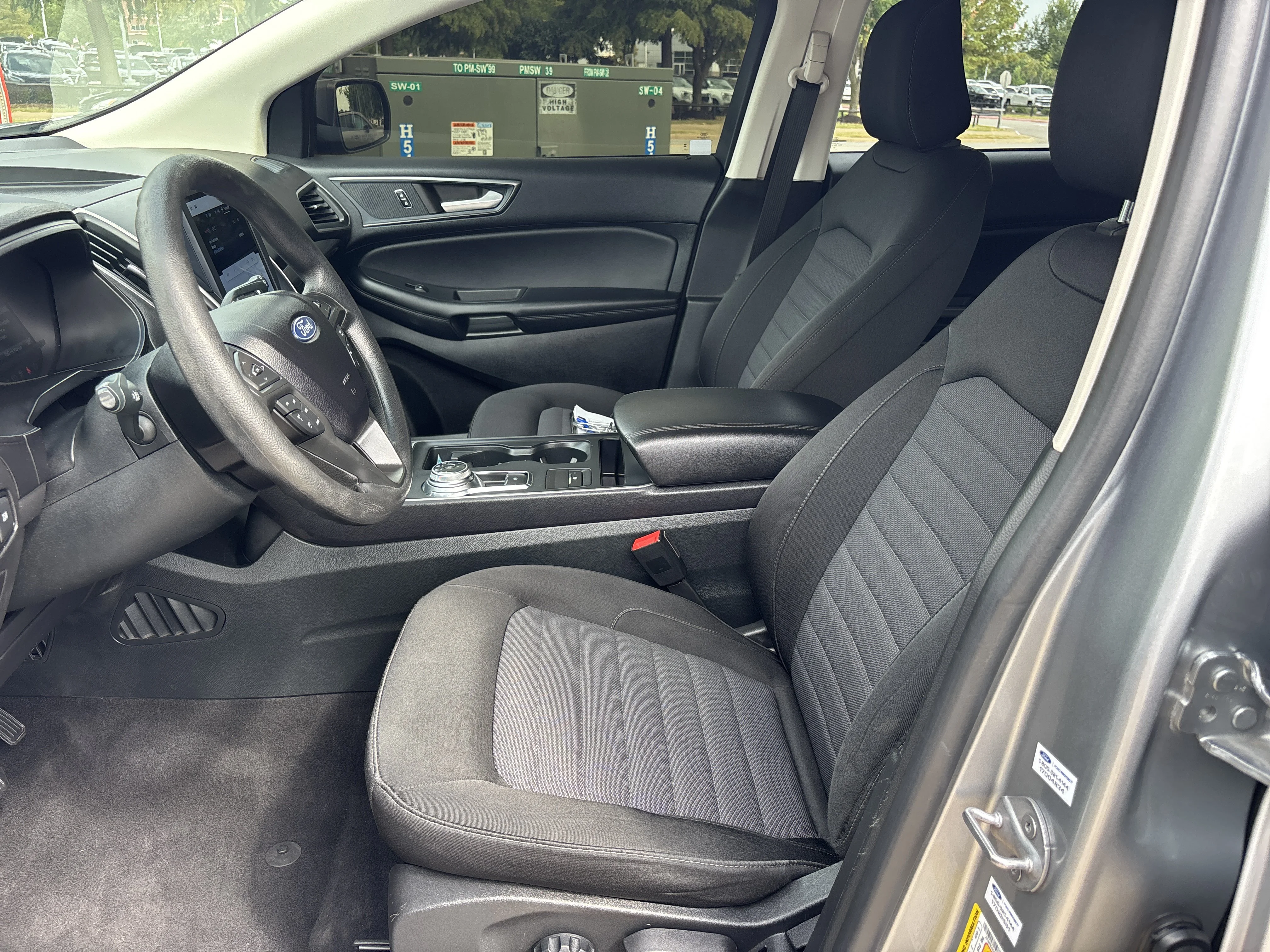 Used 2023 Iconic Silver Metallic Ford SE AWD image 13