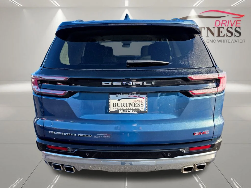 2024 GMC Acadia Denali - Photo 7