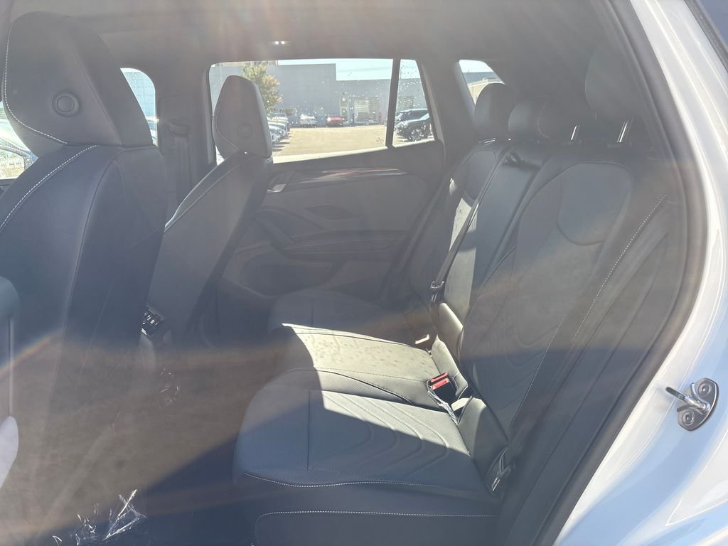 New 2026 White/off-white Volkswagen 2.0T SE R-Line Black image 10