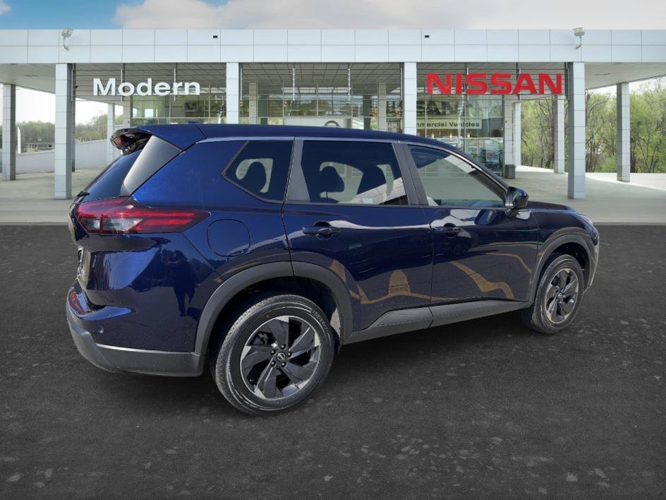 Used 2025 Deep Ocean Blue Pearl Nissan SV image 5
