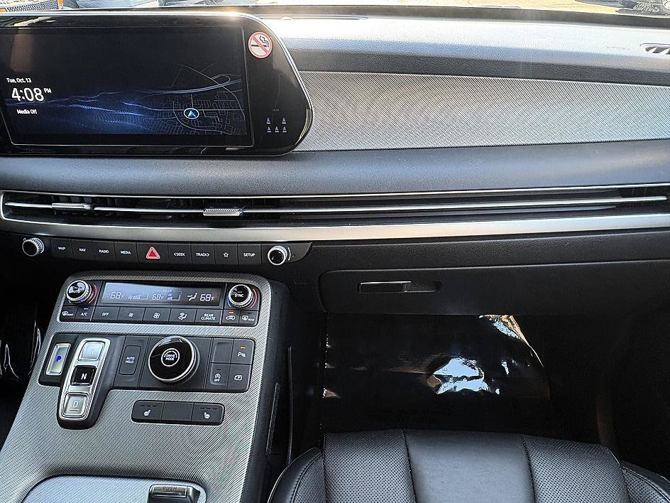 Used 2025 Abyss Black Pearl Hyundai SEL image 14