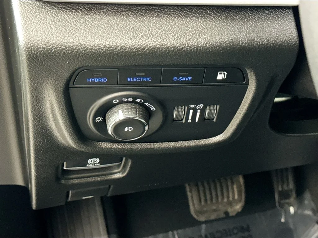 Used 2024 Silver Jeep Trailhawk 4xe image 50