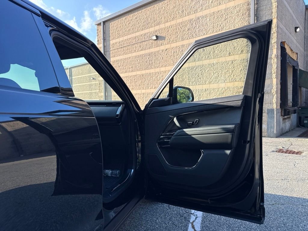 Used 2026 Black Land Rover SE image 19