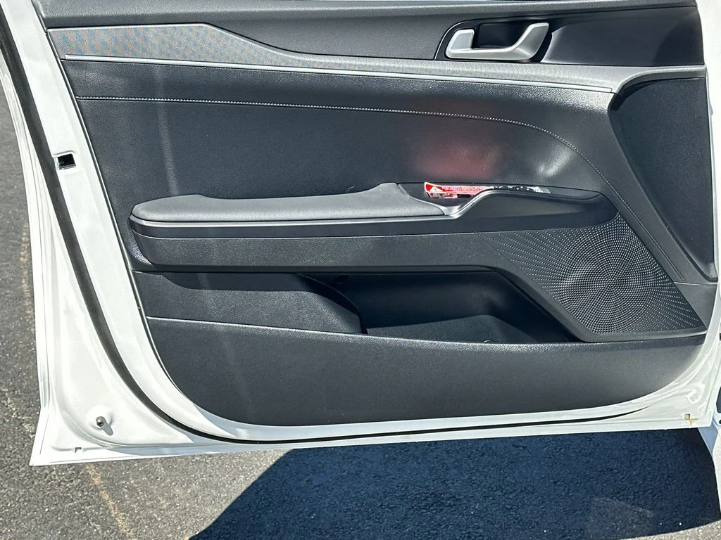 New 2026 White Kia LXS image 10