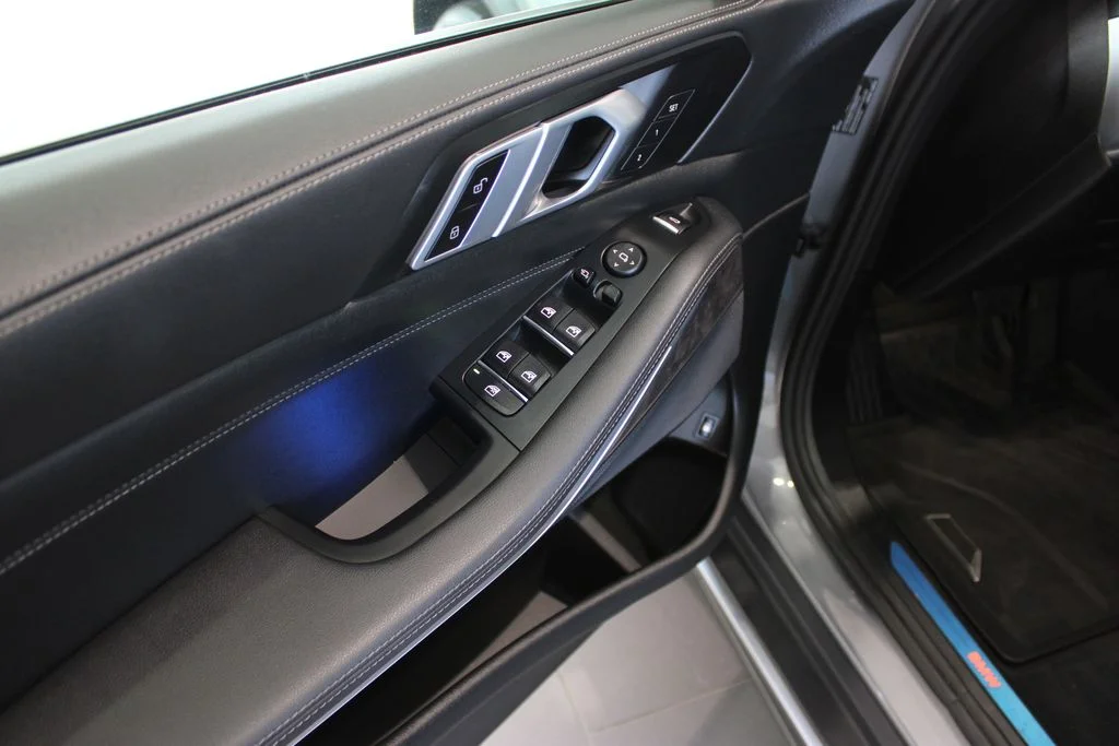 Used 2025 Gray BMW xDrive50e image 30