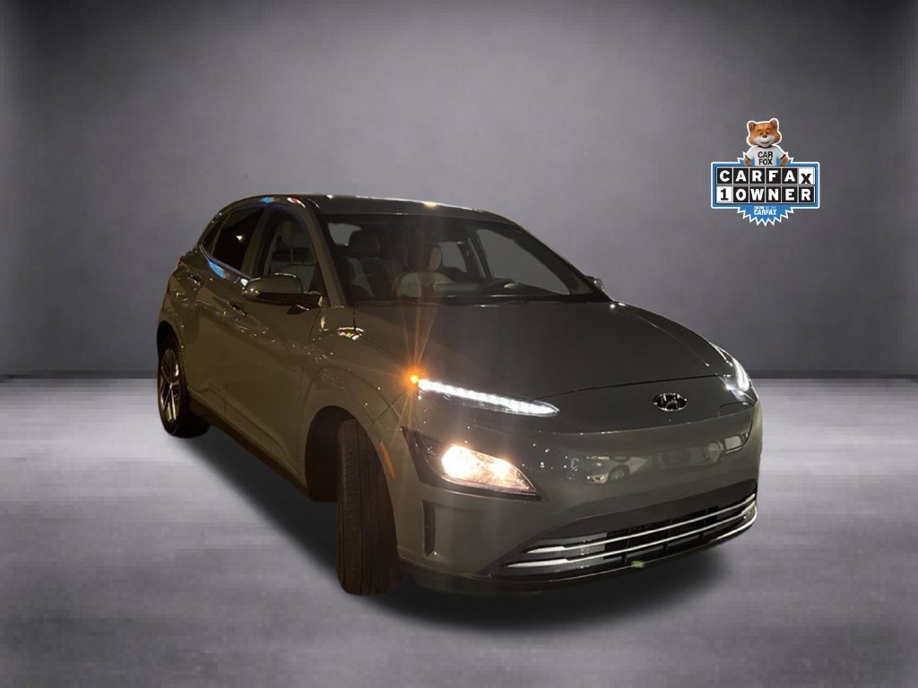 Certified Used 2023 Gray Hyundai SE image 2
