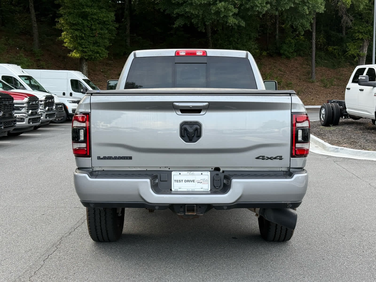 Used 2024 Billet Silver Metallic Clearcoat Ram Laramie image 4