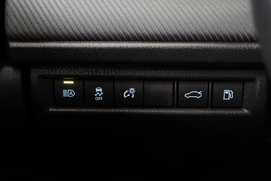 Used 2025 White Toyota SE image 37