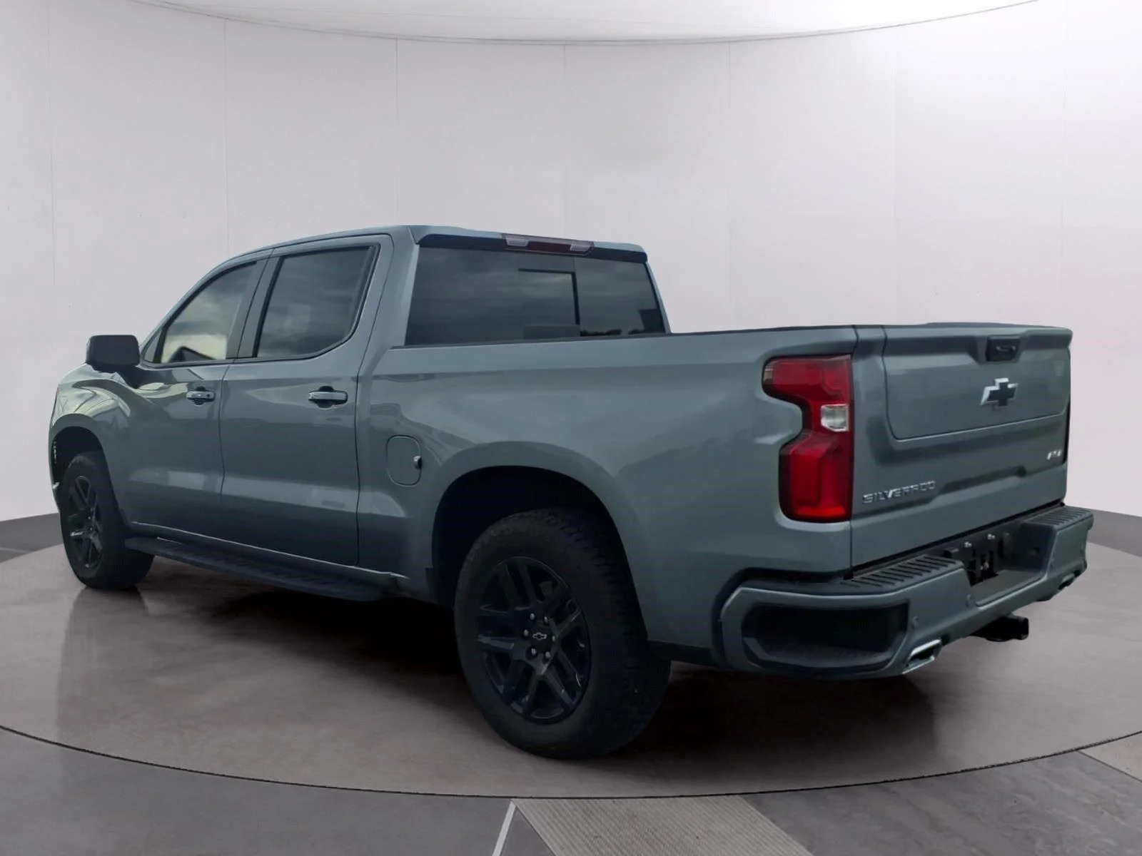Used 2026 Sterling Gray Metallic Chevrolet RST image 3
