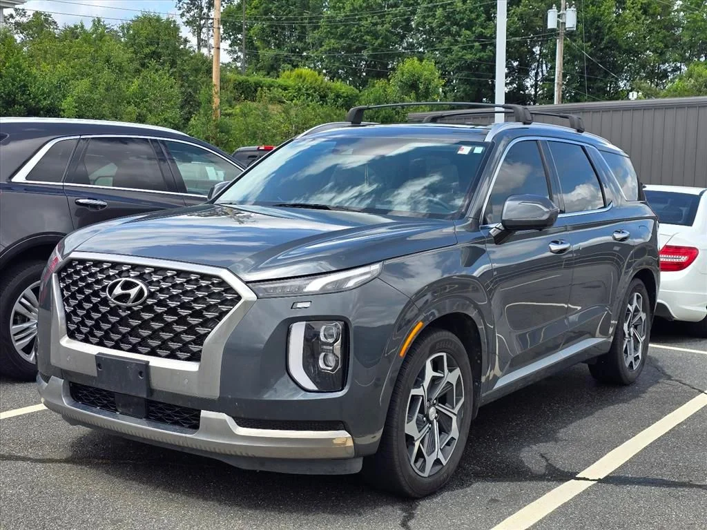 Used 2022 Gray Hyundai Calligraphy image 2