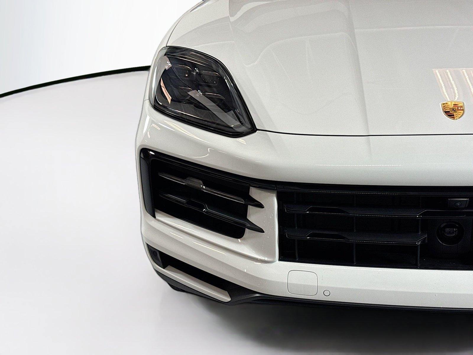 Used 2026 White Porsche  image 27