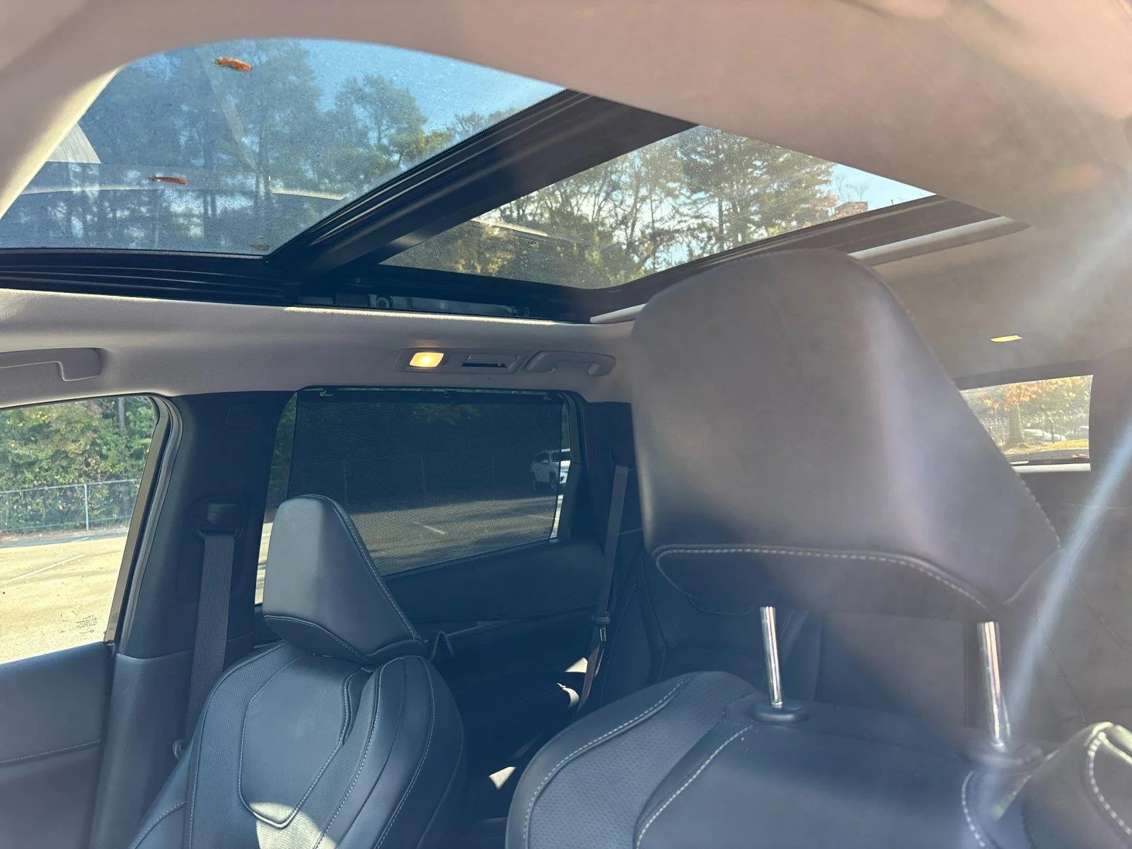 Certified Used 2023 Grand Blue INFINITI LUXE image 30