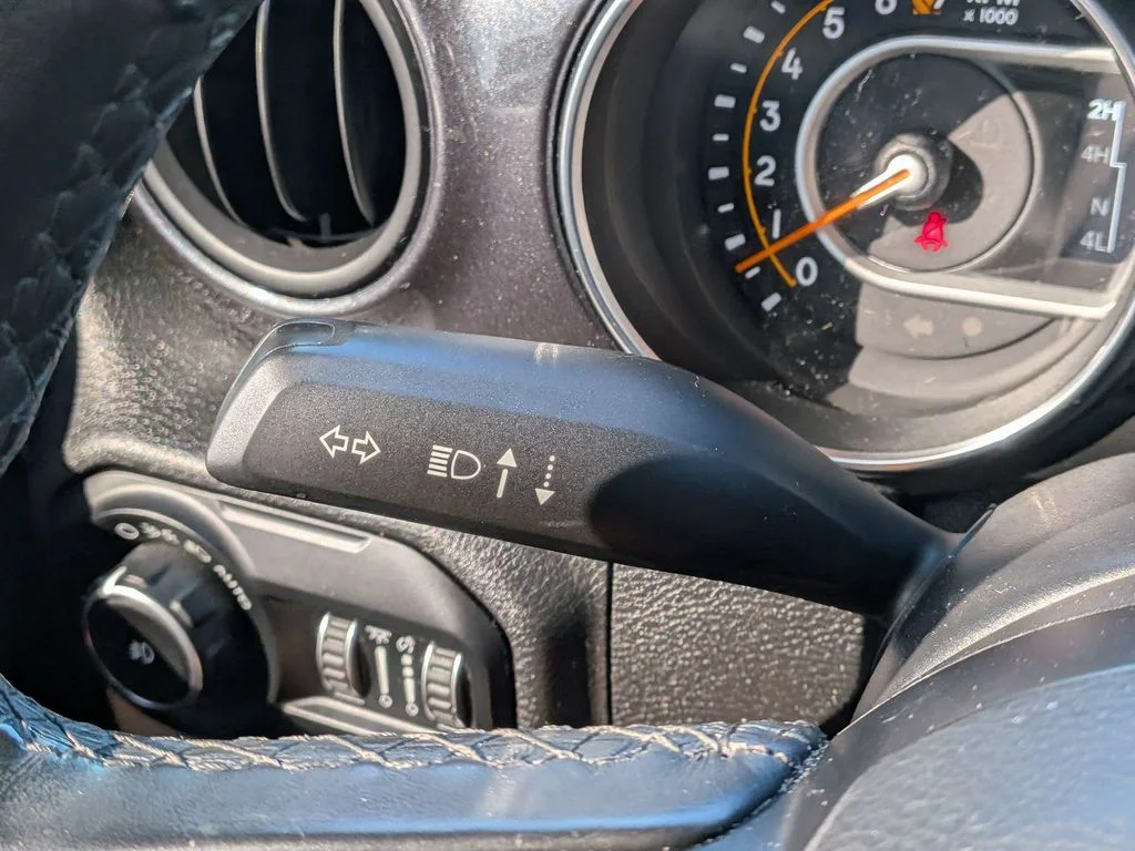 Used 2020 White Jeep Unlimited Sport image 23