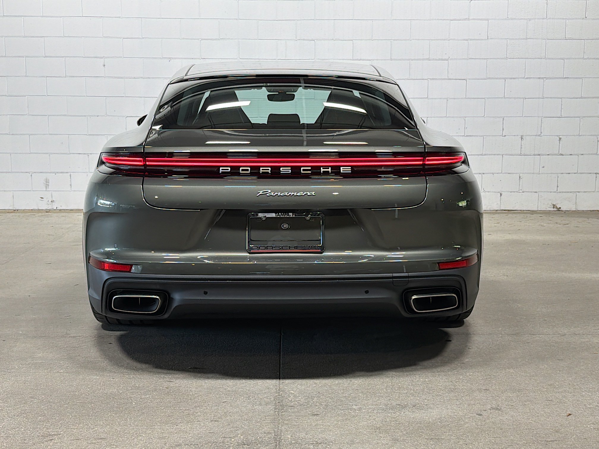 New 2026 Aventurine Green Metallic Porsche  image 8
