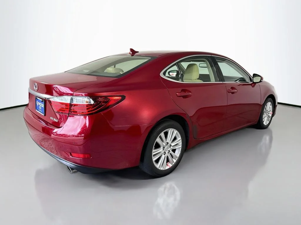 Used 2014 Matador Red Mica Lexus Base image 11