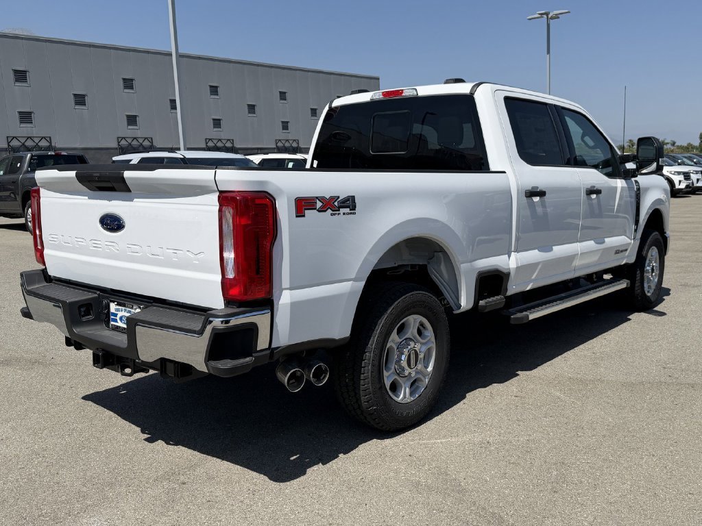 New 2026 Oxford White Ford F-250® XLT image 8