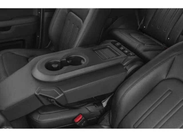 Used 2022  Land Rover S image 17