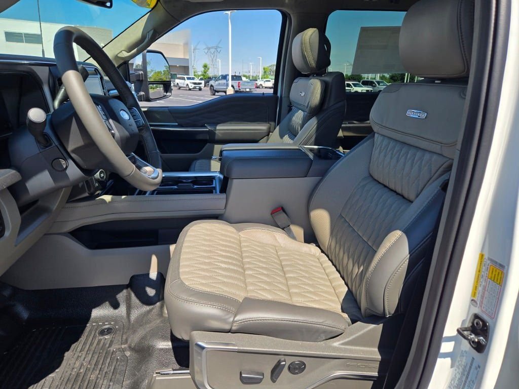 New 2026 Star White Metallic Tri-Coat Ford F-250® Platinum® image 26
