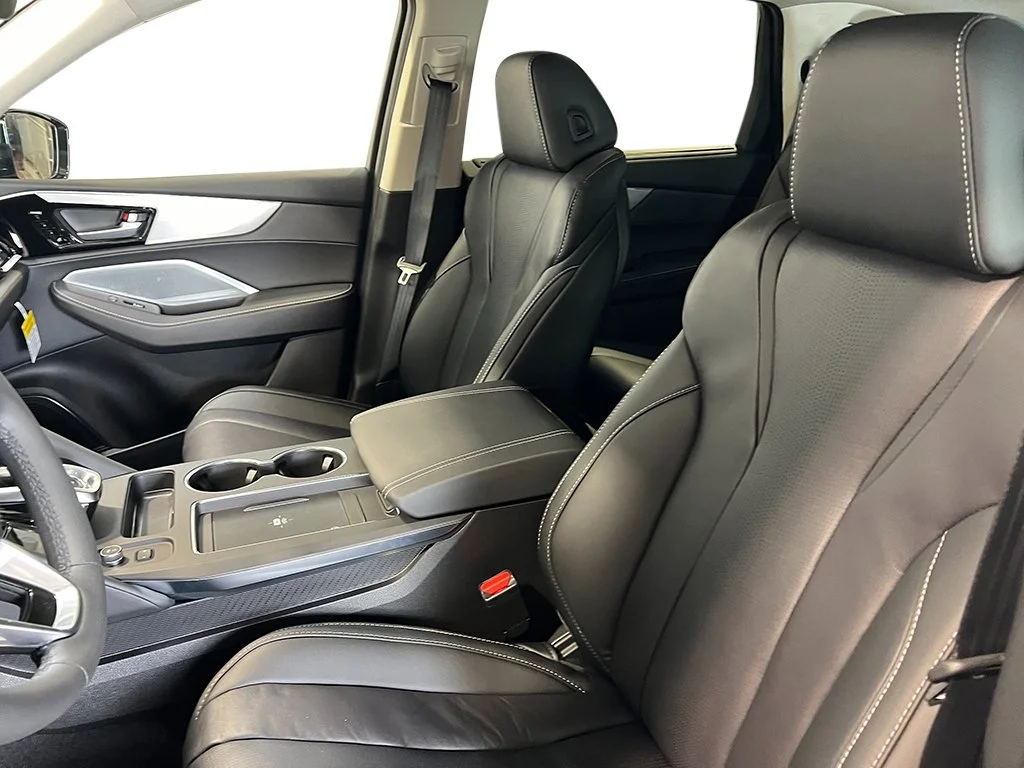 New 2026 Solar Silver Metallic Acura w/Technology Package image 14